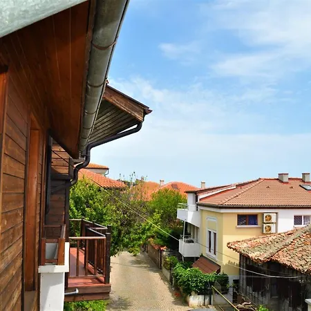 House Dimitrovi 3* Sozopol