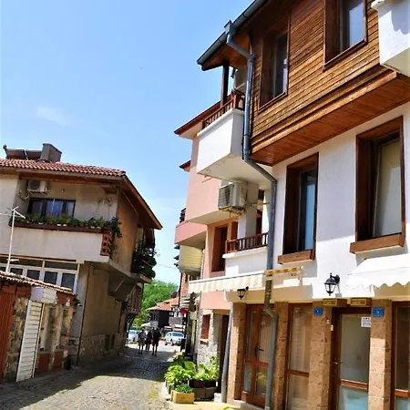 House Dimitrovi Vendégház