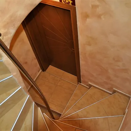 House Dimitrovi 3*